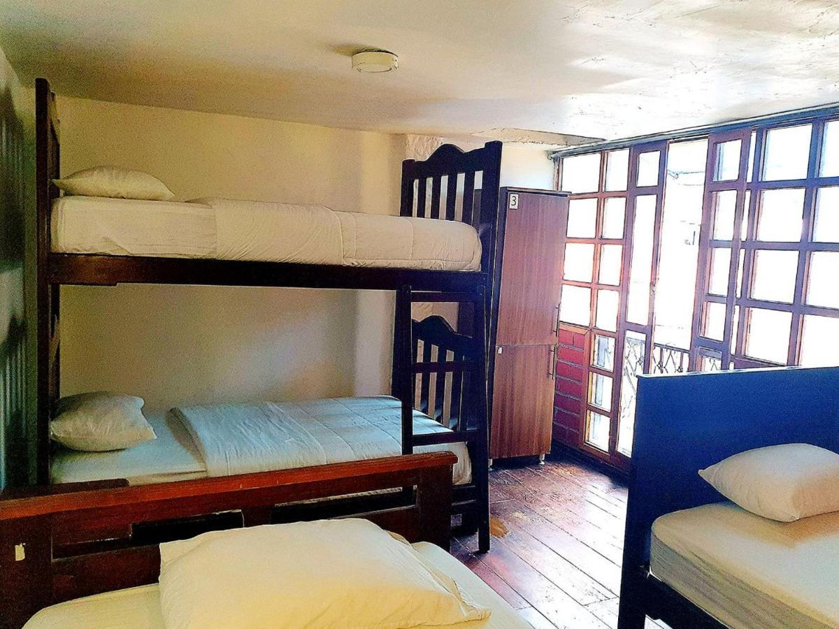 Hostal Inti Raymi Backpackers Baños Exterior foto